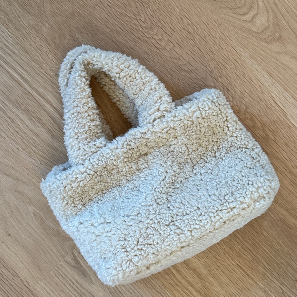 Fur Purse - Picture 2 of 4